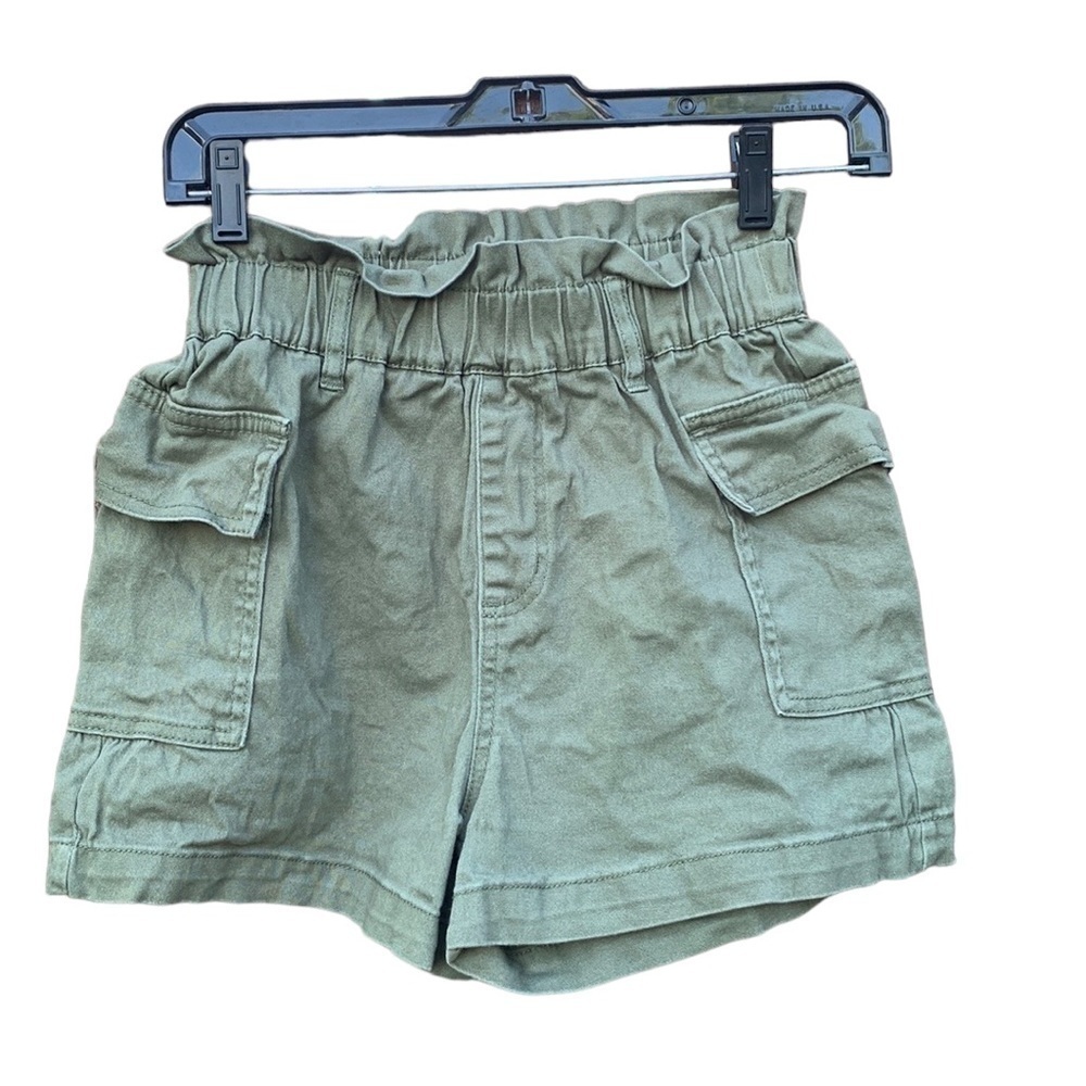 No Boundaries XS cargo stretch army green shorts